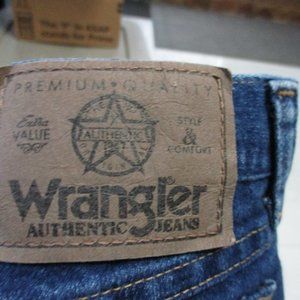 Wrangler Relaxed Straight Leg Jeans 34W x 30L.